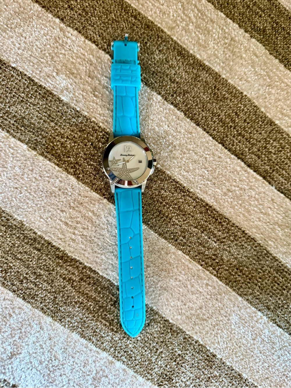 Ladies Tommy Bahama Watch WithTurquoise Silicone Strap. New Battery.
